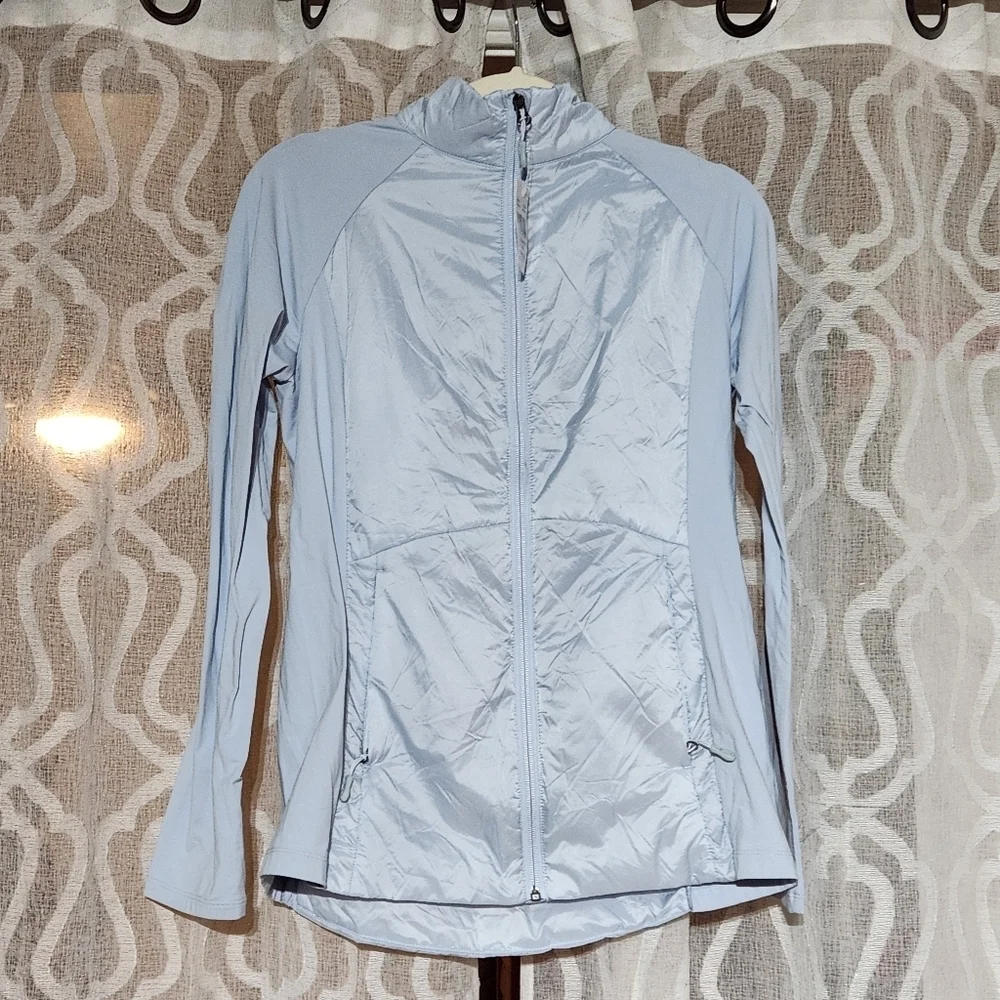 𝅺32 Degree's Cool Woman Lightweight Short Soft Shell Jacket Size: S